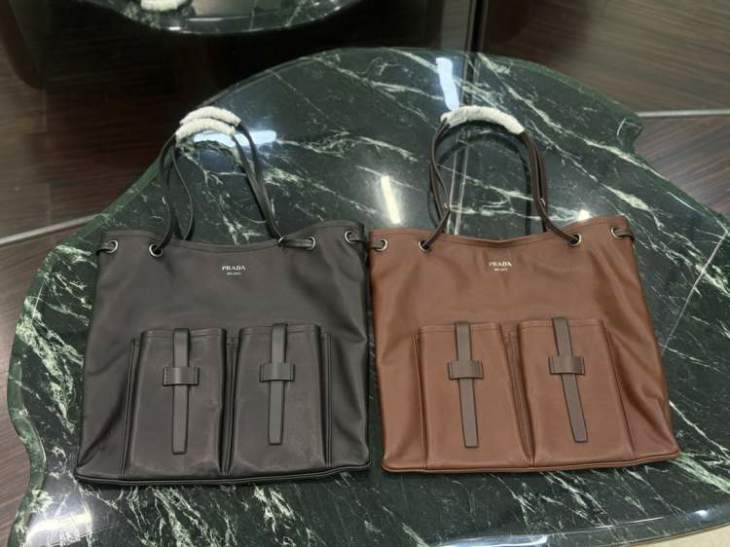Picture of Prada Handbags _SKUfw226205630fw